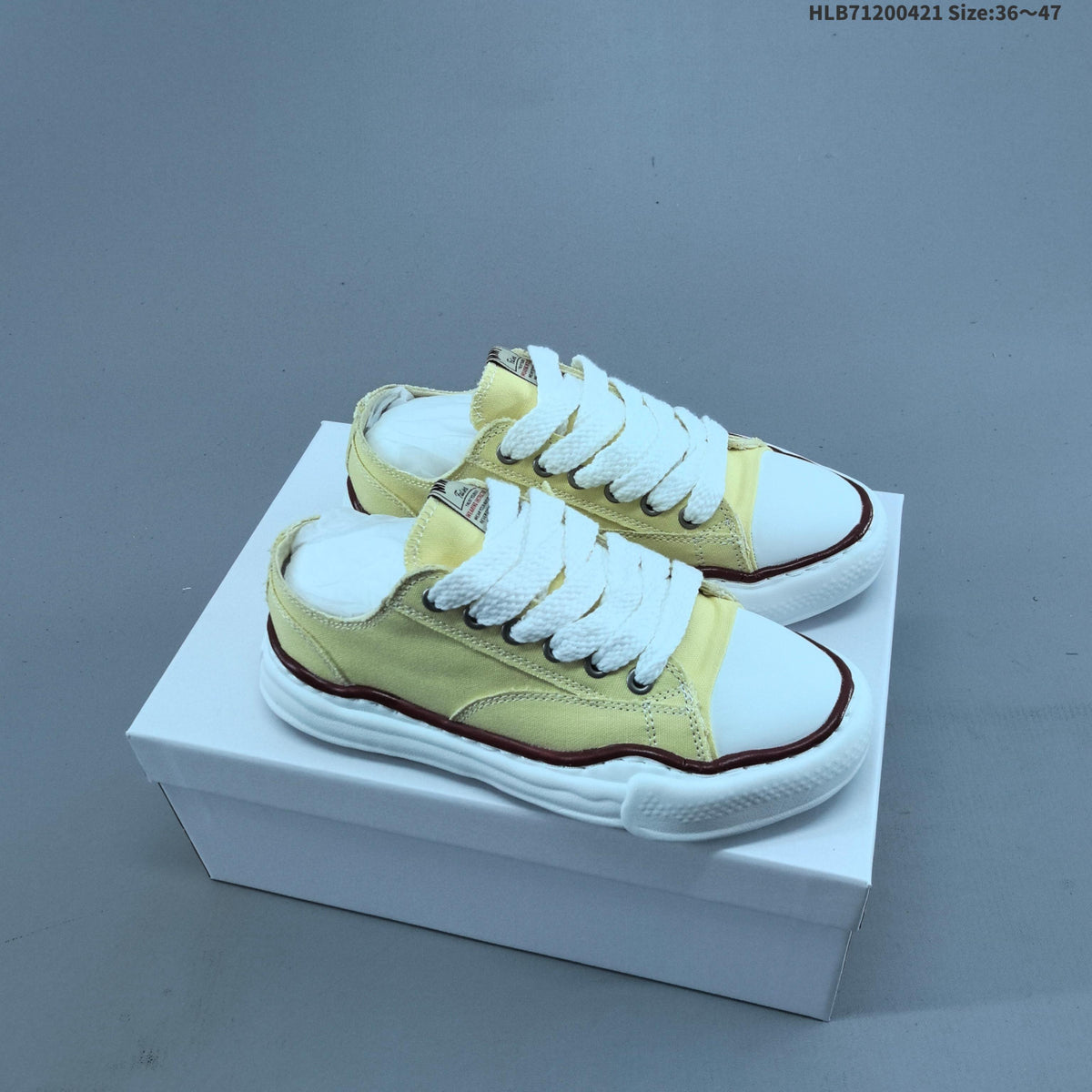 Maison MIHARA YASUHIRO Original Sole Canvas Low Sneakers