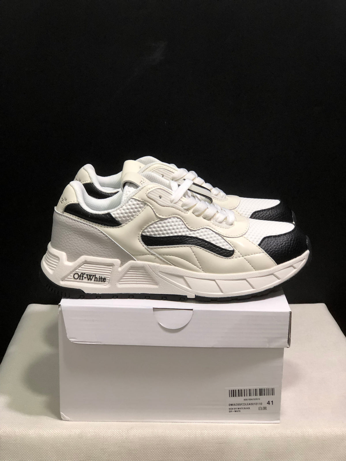 Off-White Leather Low-Top Sneakers White Black