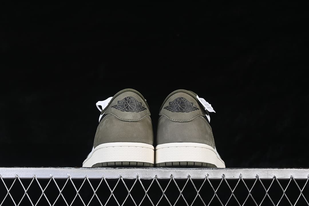 Travis Scott x Air Jordan 1 Low OG Olive White Sneakers HQ6998-200
