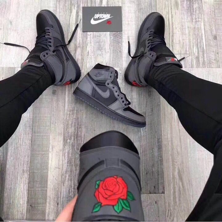 Air Jordan 1 Retro High Black Rose Sneakers