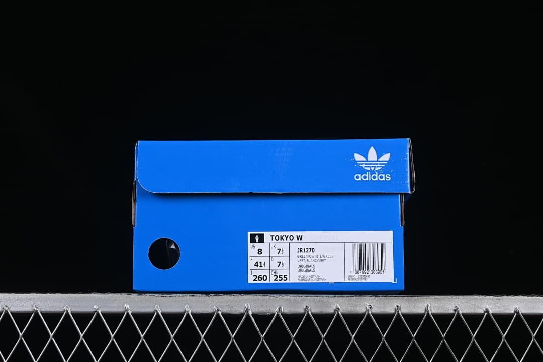 adidas Tokyo W JR1270 Green Low-Top Sneakers