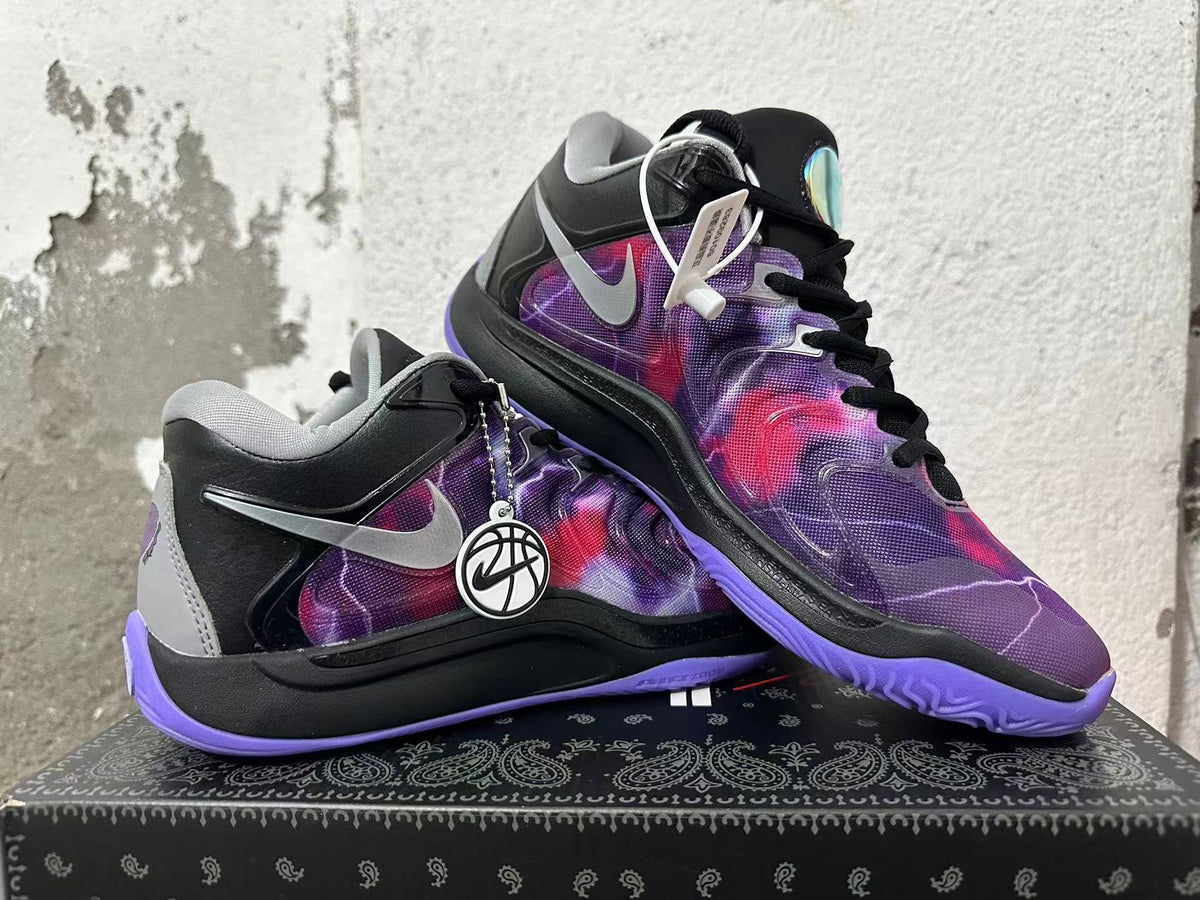 Nike Basketball Shoes in Black and Purple