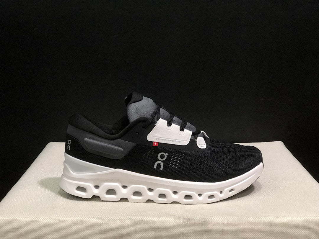 On Cloudstratus 3 Running Shoes, Black and White