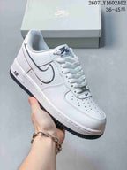 Nike Air Force 1 ’07 Low White Sneakers