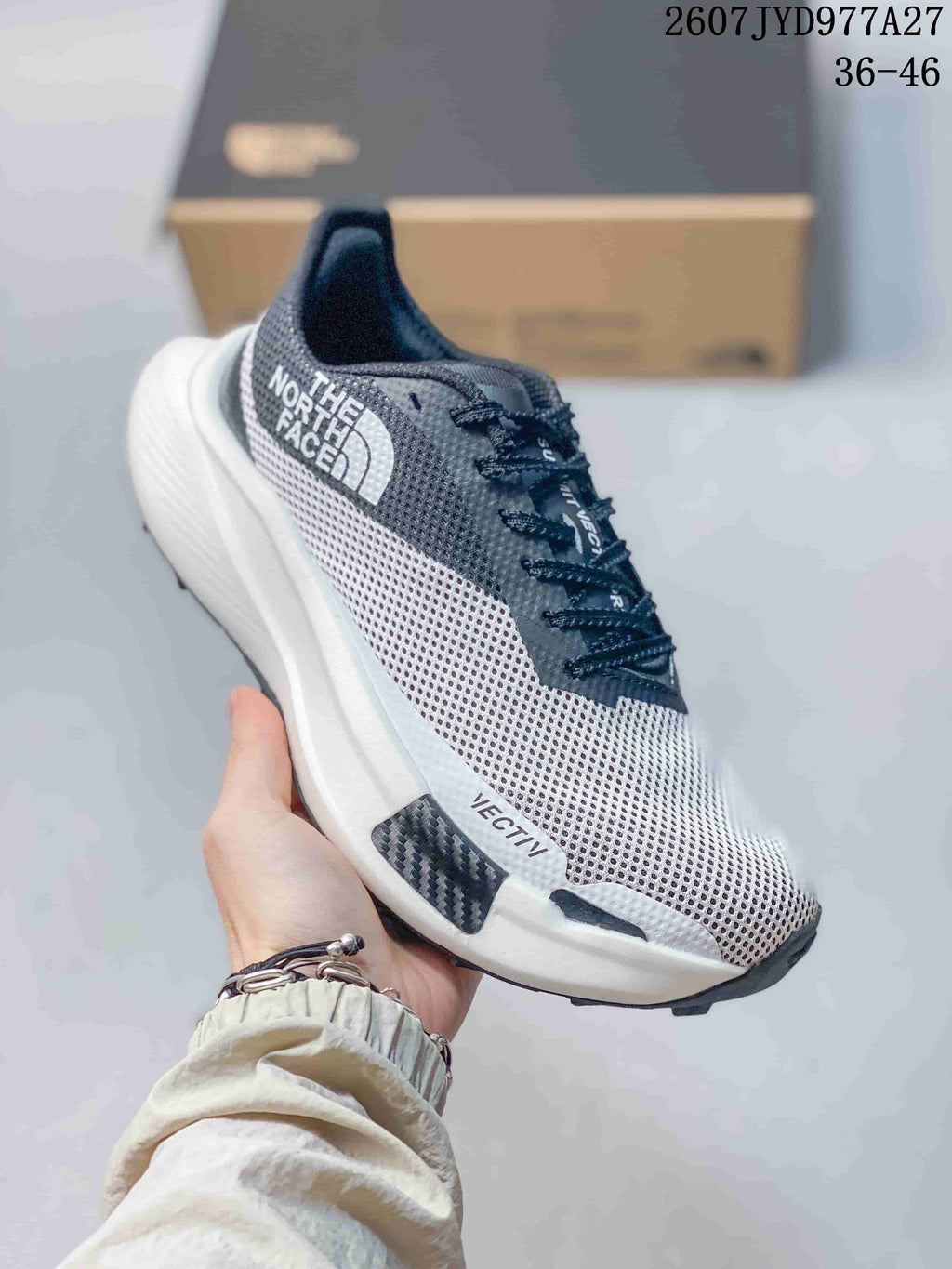 The North Face Summit Vectiv Pro Trail Running Shoes - White/Navy