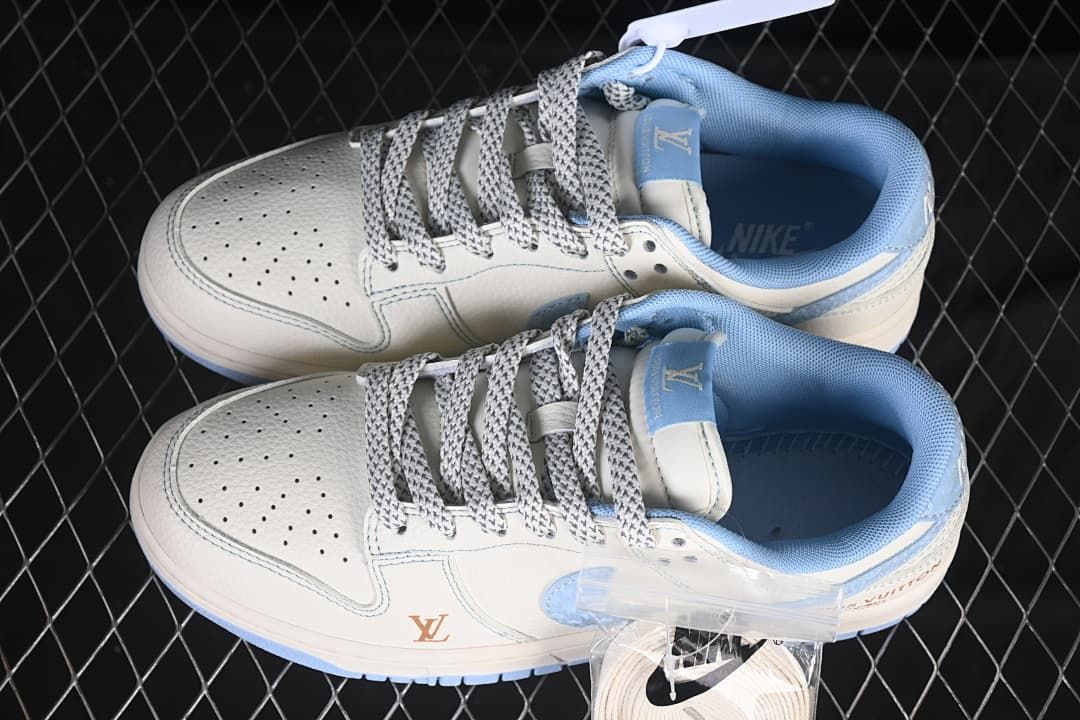 Nike SB Dunk Low Cream Light Blue Sneakers JP1628-005