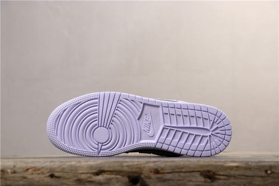 Air Jordan 1 Low Oxygen Purple Sneakers 554723-505