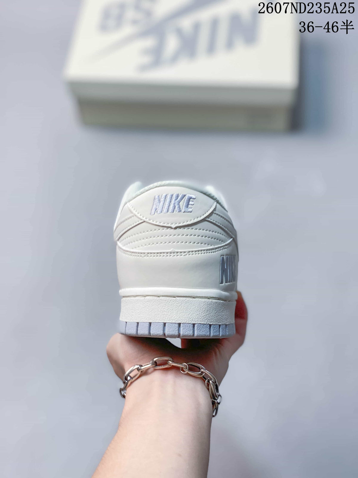 Nike SB Dunk Low Pro Sneakers White Grey 2607ND235A25