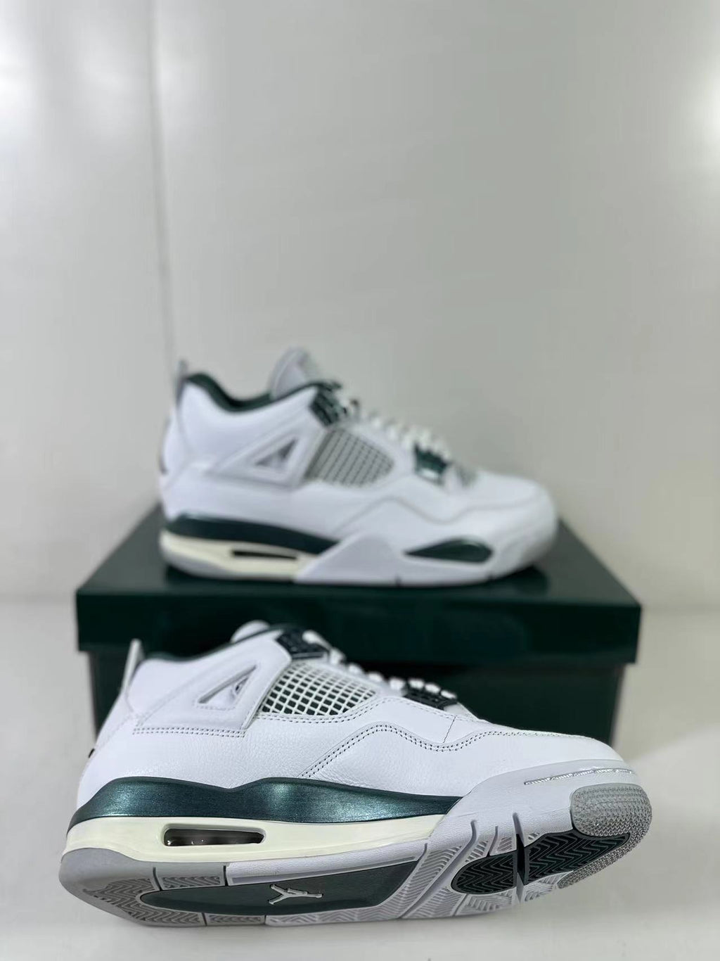 Jordan Air Jordan 4 Retro Bucks White Green Sneakers FQ8138-103