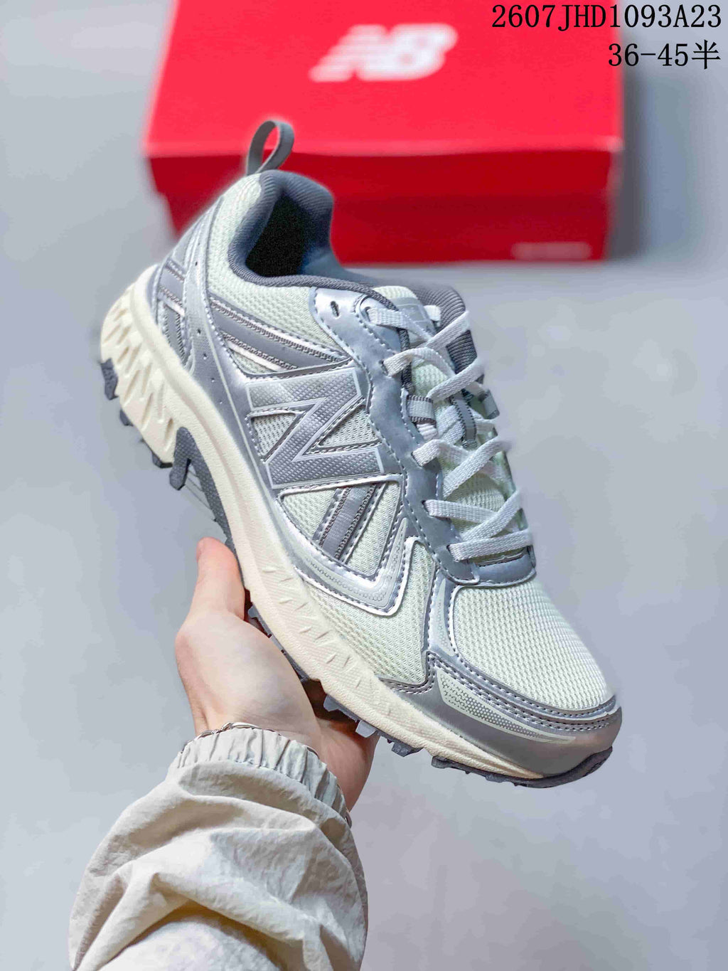 New Balance 410 V5 Low-Top Sneakers Silver Gray JHD1093A23