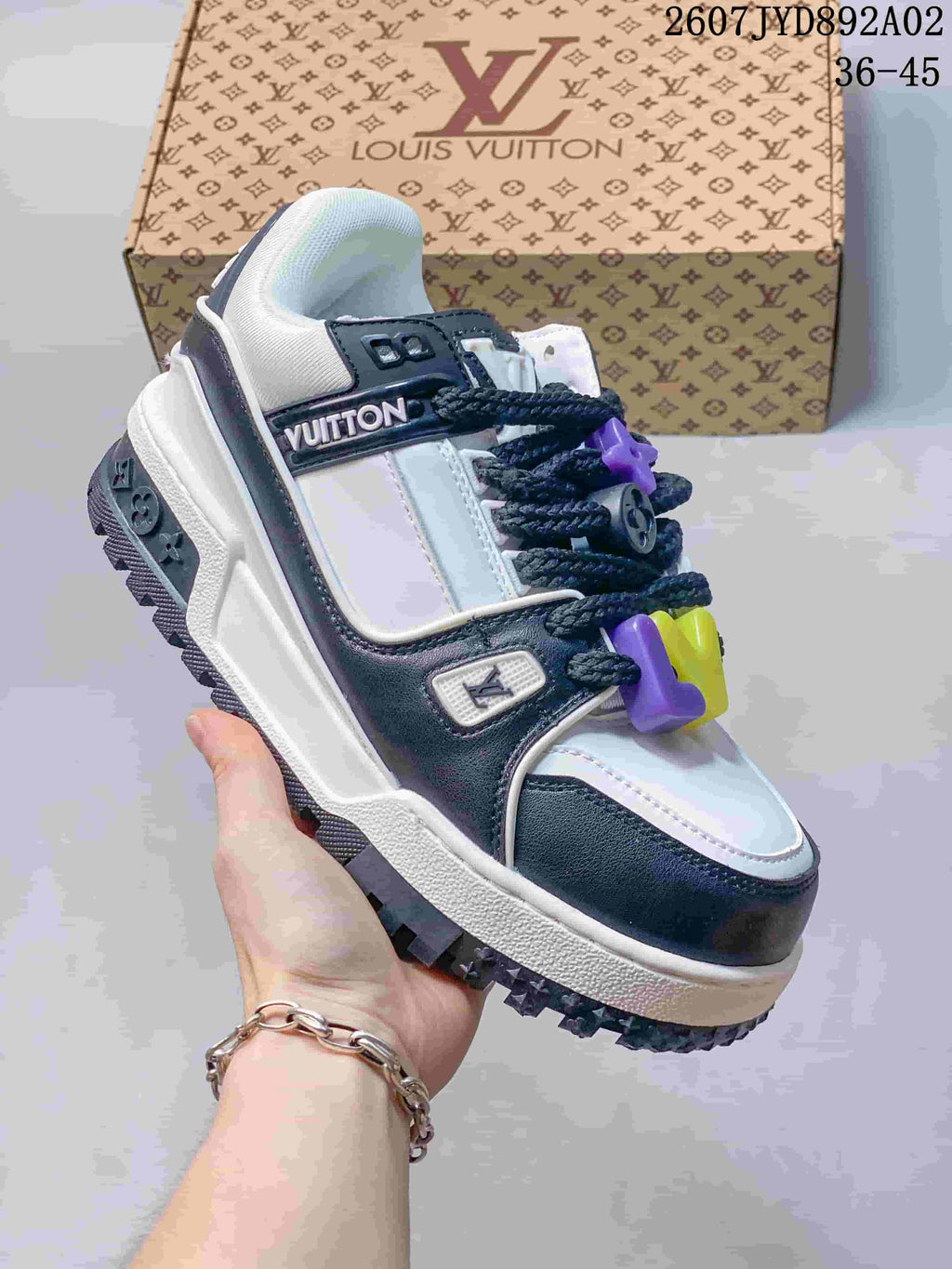 Louis Vuitton LV Trainer Low-Top Sneakers