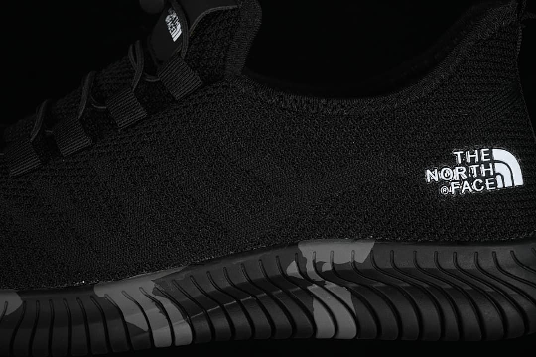 The North Face 8912 Black Casual Outdoor Sneakers