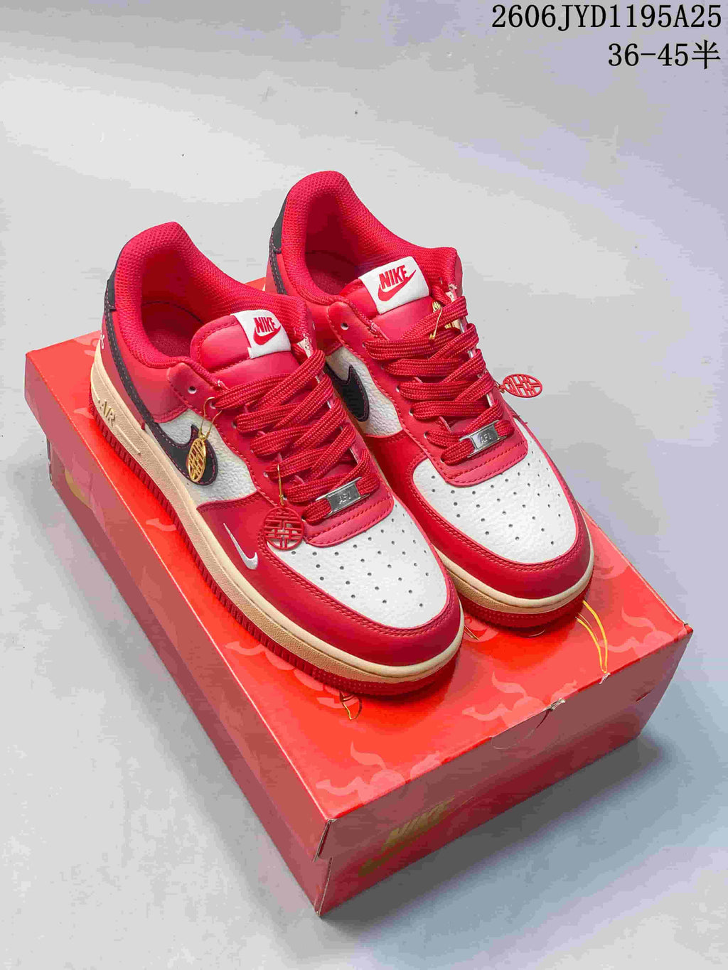 Nike Air Force 1 '07 Low Graphic Sneakers