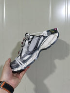 3XL Mesh Sneakers Grey and Red