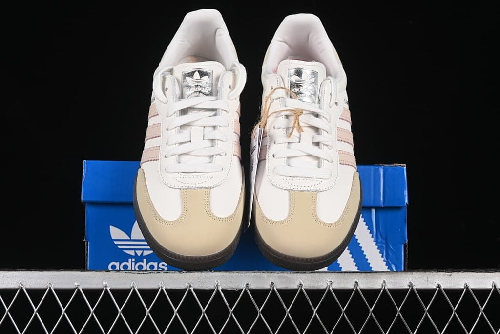 adidas Samba OG Vegan IH2751 Sneakers in White and Pink
