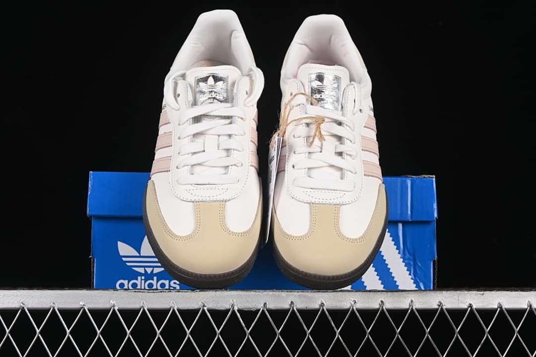 adidas Samba OG Vegan IH2751 Sneakers in White and Pink