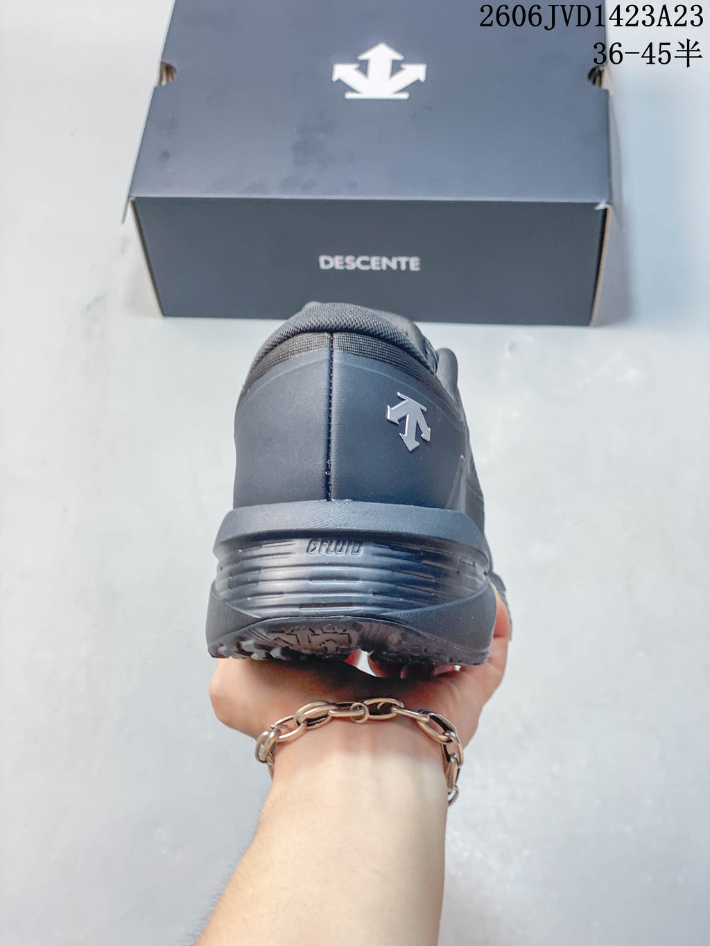 Descente Traxis Urban Outdoor Sneakers, Gray, JVD1423A23