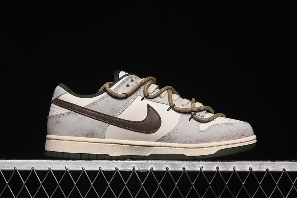 Nike SB Dunk Low Strap Detail HF5441-102 Sneakers
