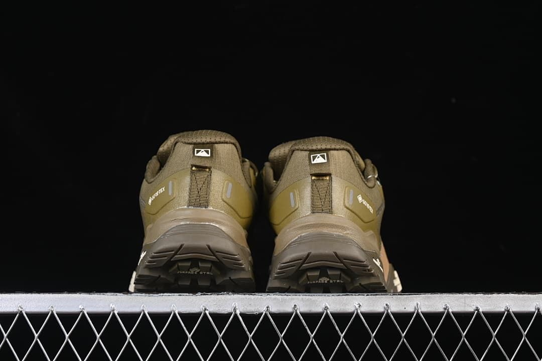 The North Face Summit Offtrail Gore-Tex Hiking Shoes Olive Green