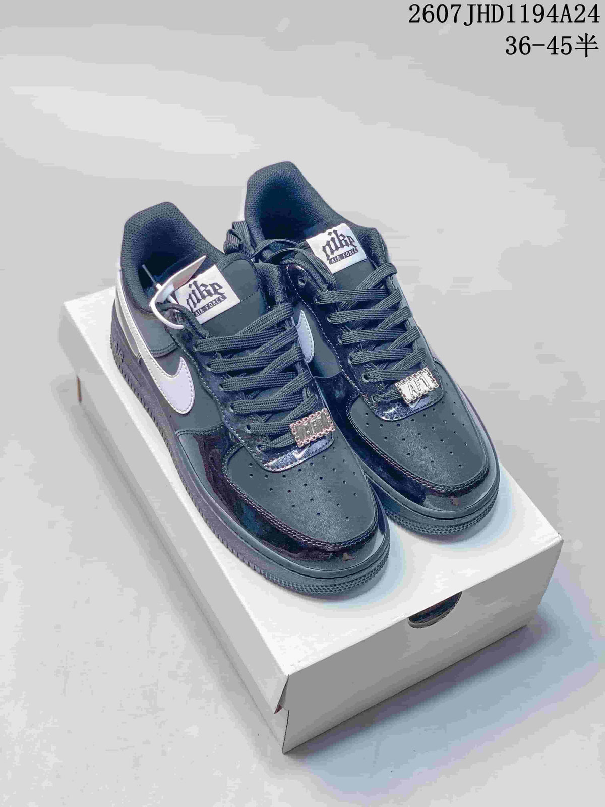 Nike Air Force 1 '07 Low Black White Sneakers IB6843