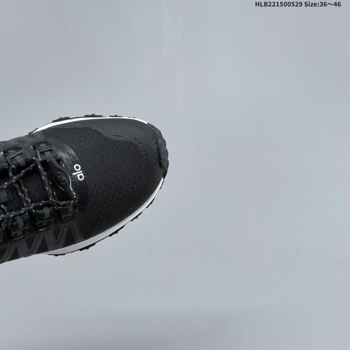 Alo Runner Trail Low-Top Sneakers in Black