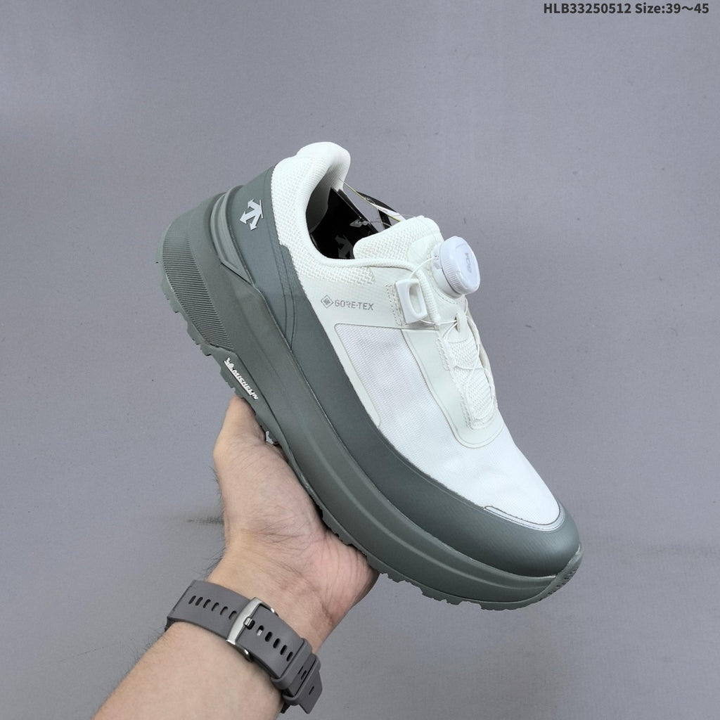 DESCENTE Circuit LTR Wire 2.0 Sneakers White Grey