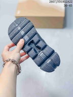 On Cloud X 4 Low-Top Sneakers Black 2607 TYD1852A22