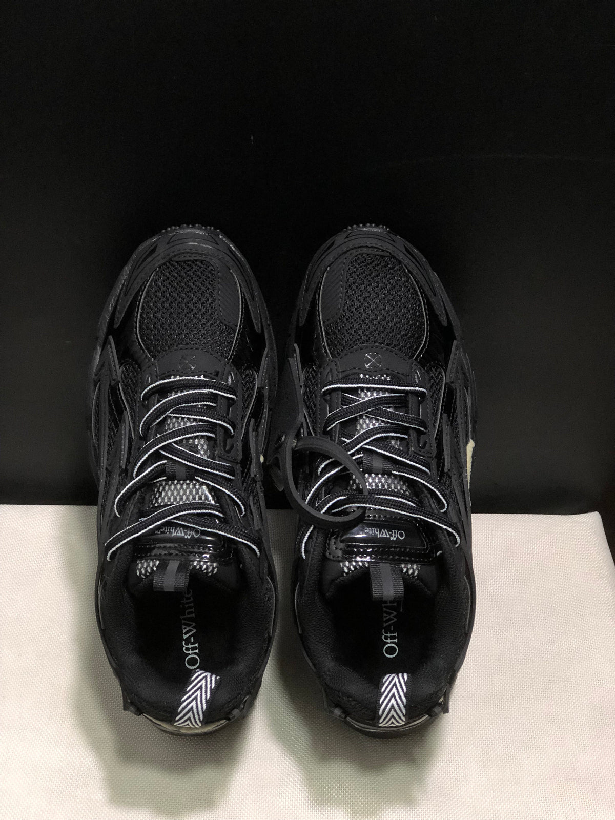 Off-White Be Right Back Black Lace-Up Dad Sneakers