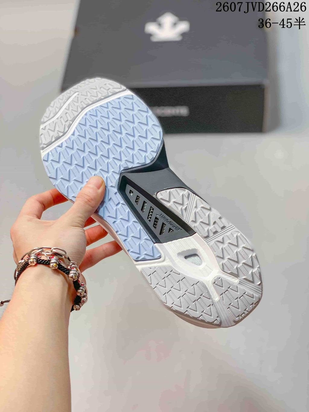 Descente Traxis Sneakers White 2607JVD266A26