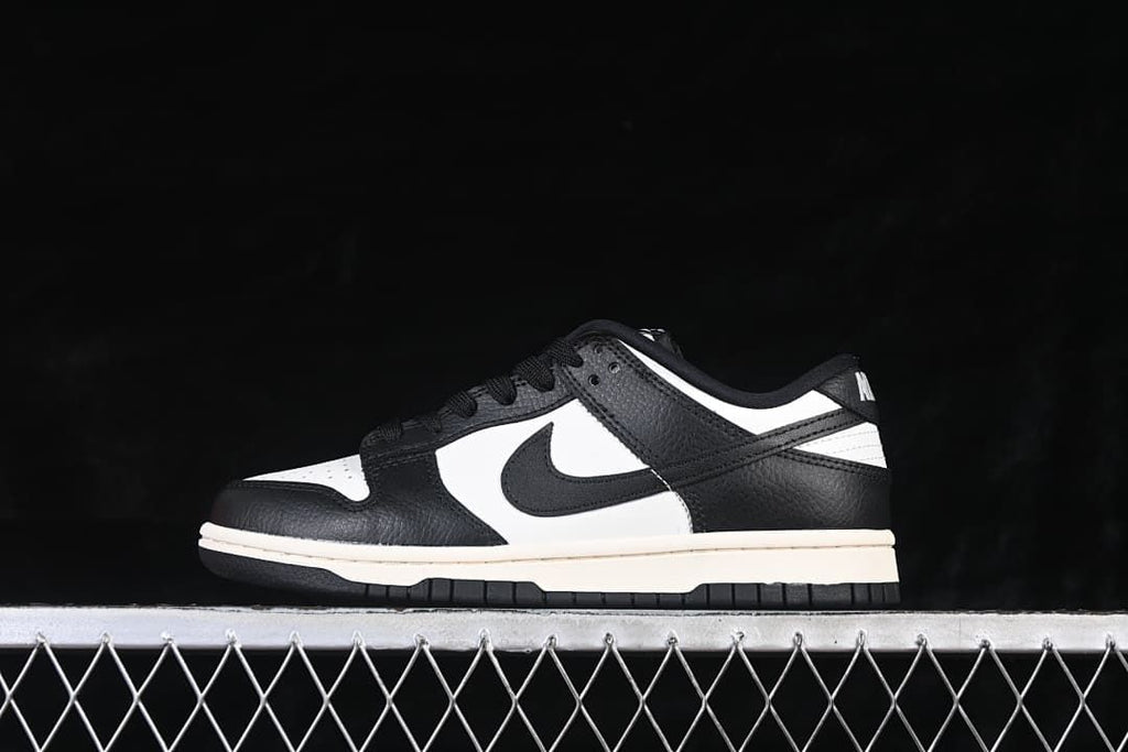 Nike Dunk Low SE Black and White Sneakers HQ7487-100