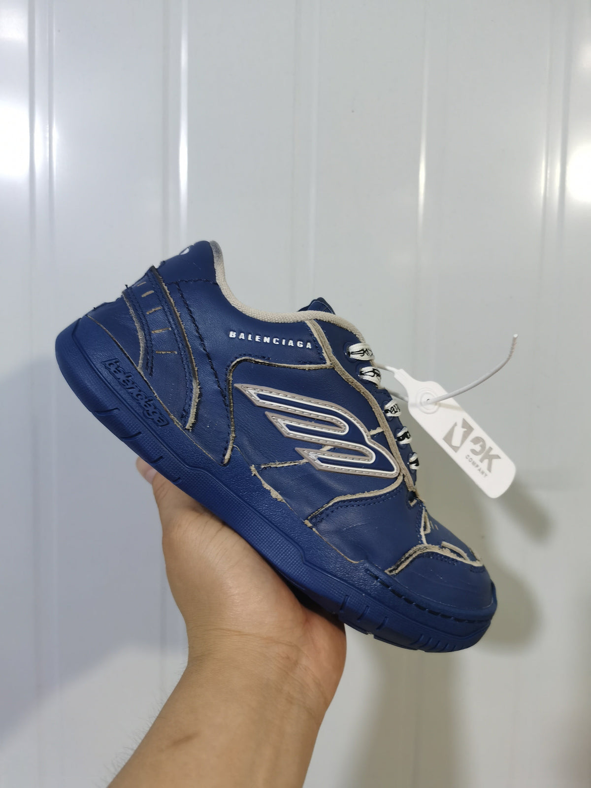 Balenciaga 4090 Hamptons Sneakers Navy Taupe