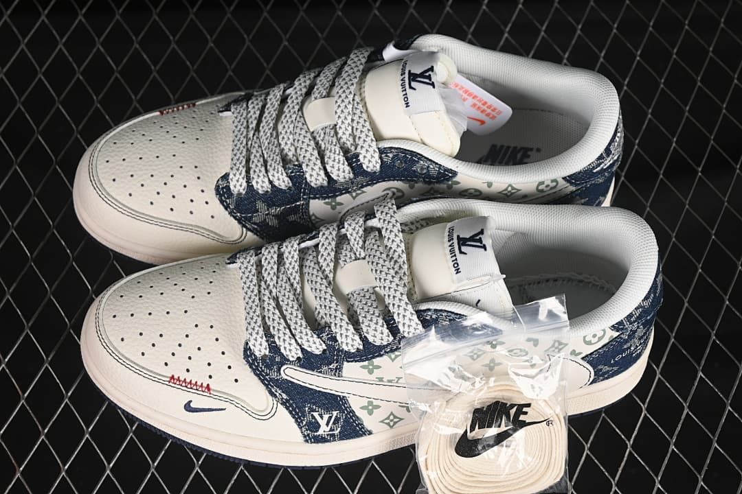 Air Jordan 1 Low OG SP Blue Denim Print Sneakers
