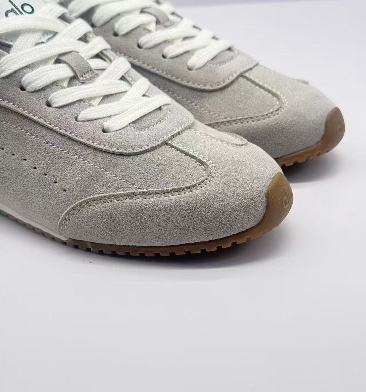 Alo Gray Low-Top Lace-Up Sneakers