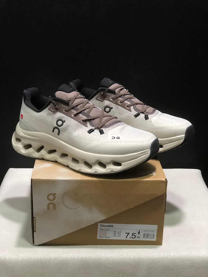 On Cloudtilt Sneakers in Pearl and Ivory