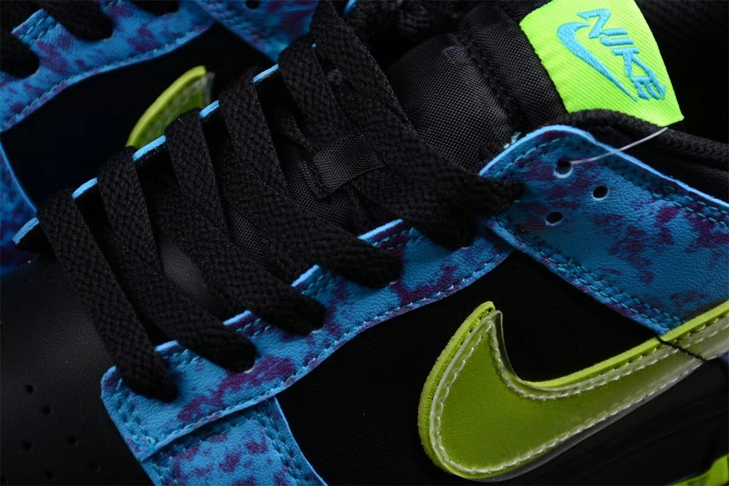Nike SB DV1694-900 Low-Top Sneakers Black Blue Green