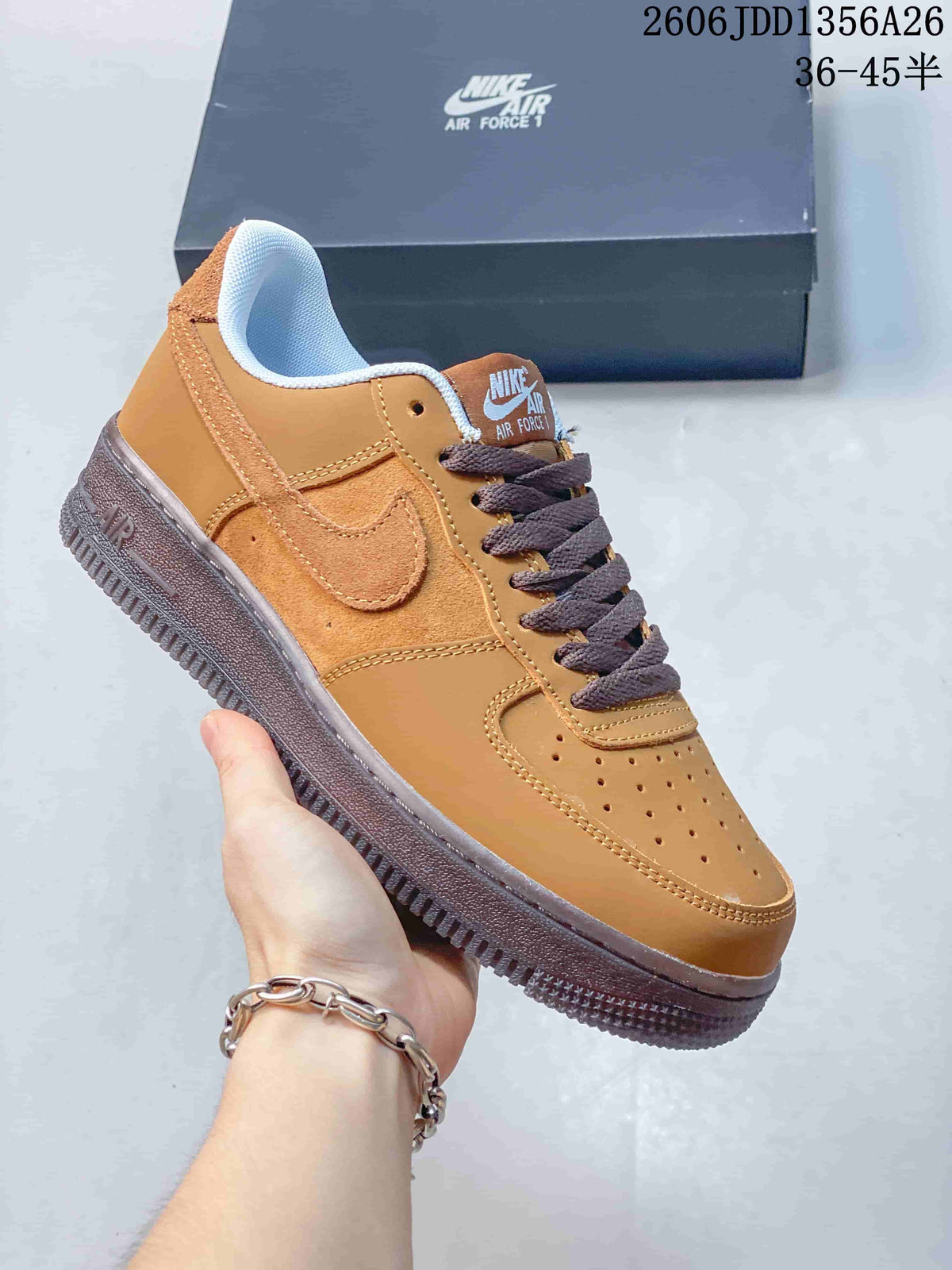 Nike Air Force 1 ’07 Low-Top Sneakers