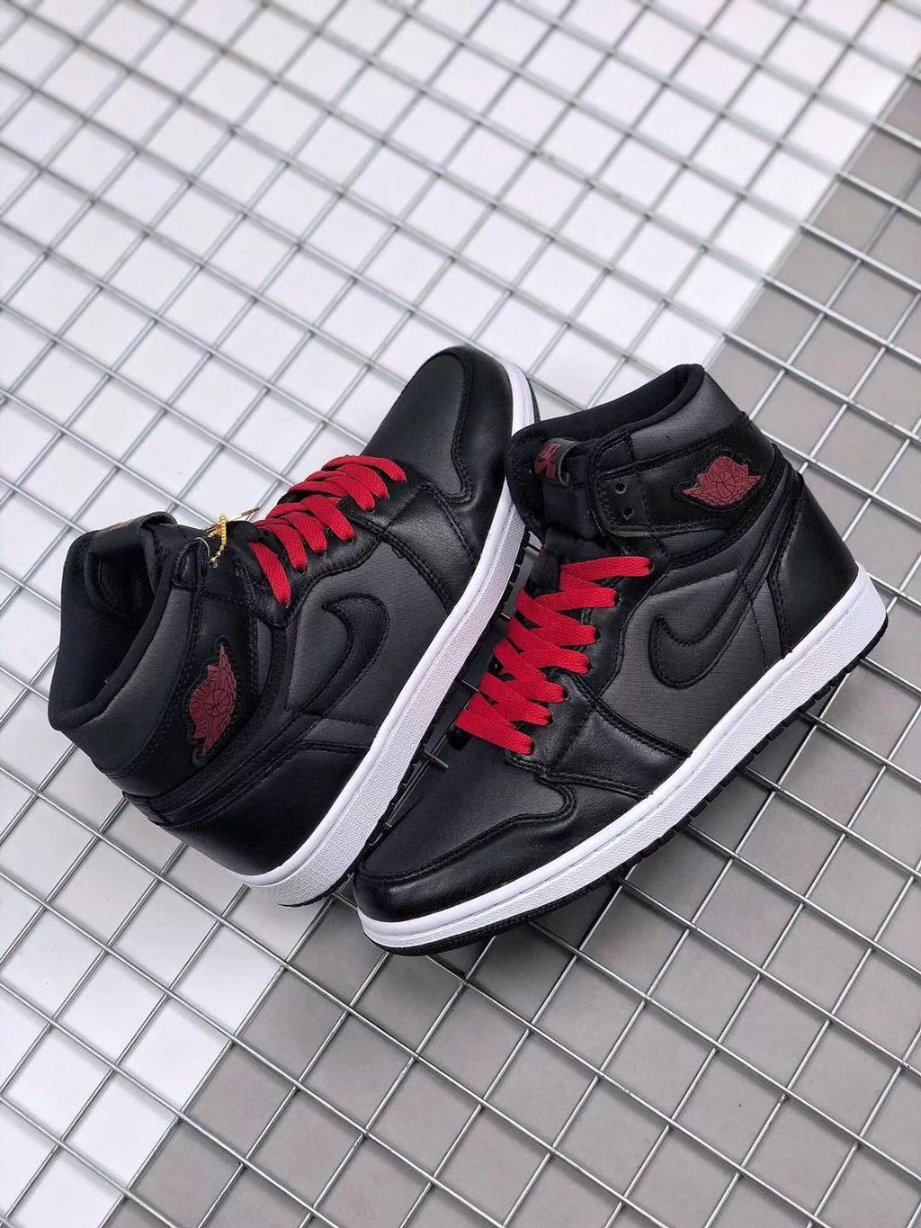 Air Jordan 1 High OG Black Satin Black Red Sneakers