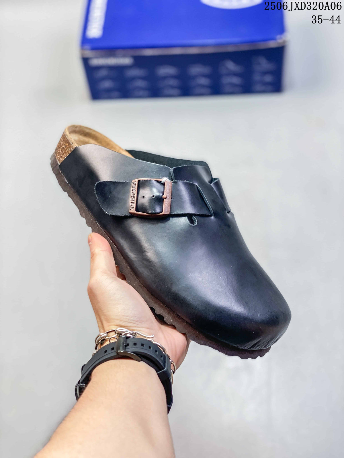 Birkenstock Black Buckle Clog Sandals 2506JXD320A06