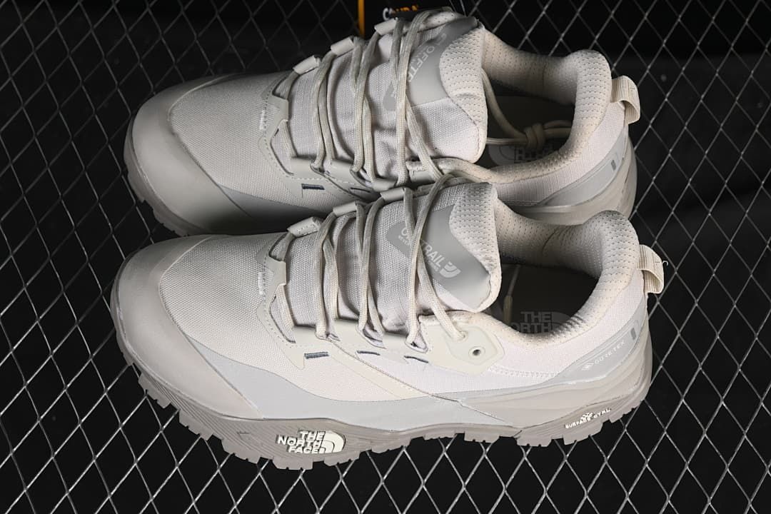 The North Face Summit Offtrail GTX Hiking Shoes, White