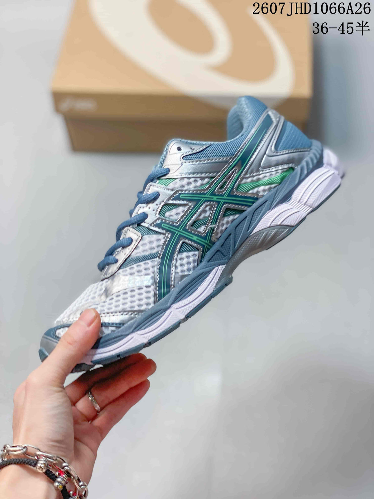 ASICS Gel-Cumulus 16 Mesh Sneakers in Blue, Silver and Green