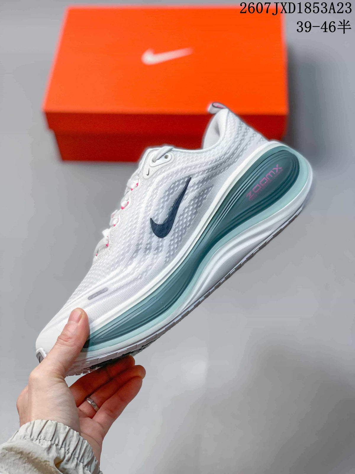 Nike Vomero 18 GTX Sneakers White JXD1853A23