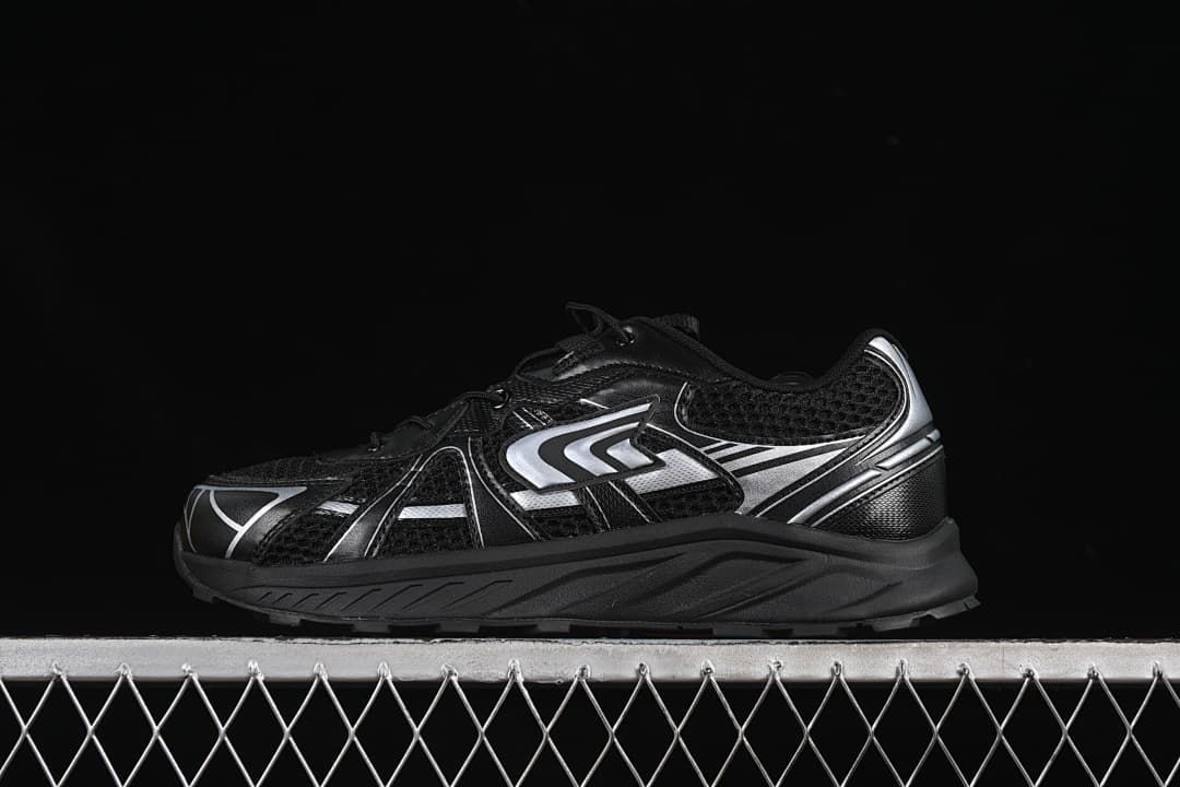 The North Face NS93R41K Black and Silver Trail Sneakers