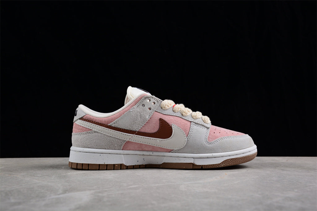 Nike SB Low Sneakers Pink White DO9457-10015