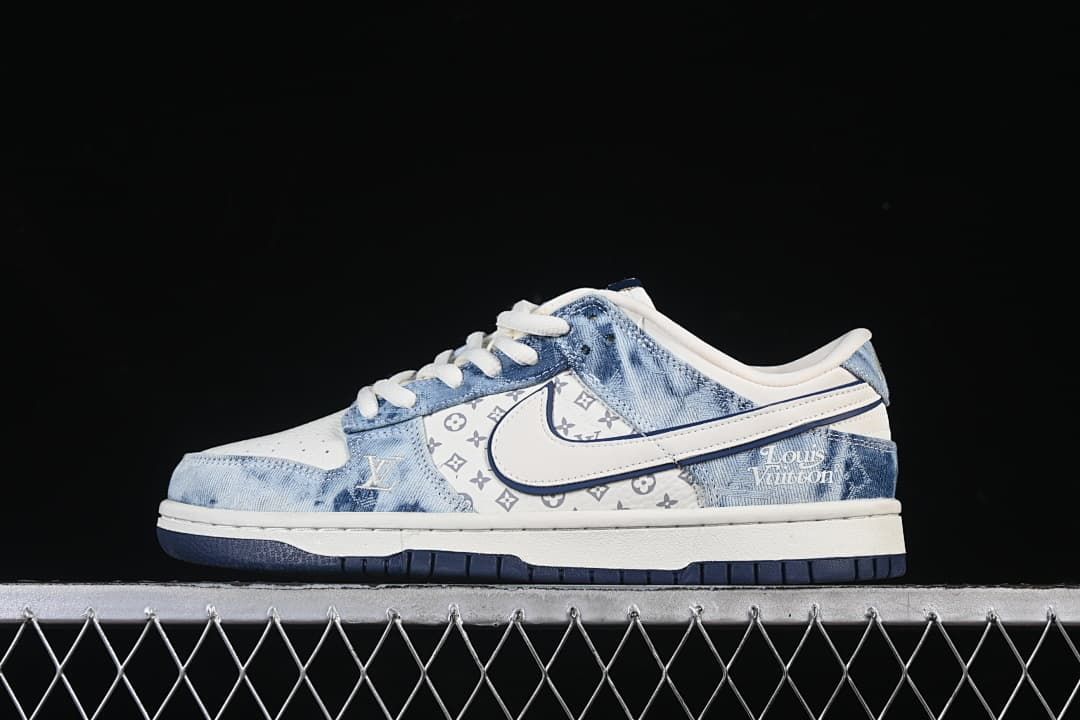 Nike SB Dunk Low L Collaboration Blue Denim Sneakers