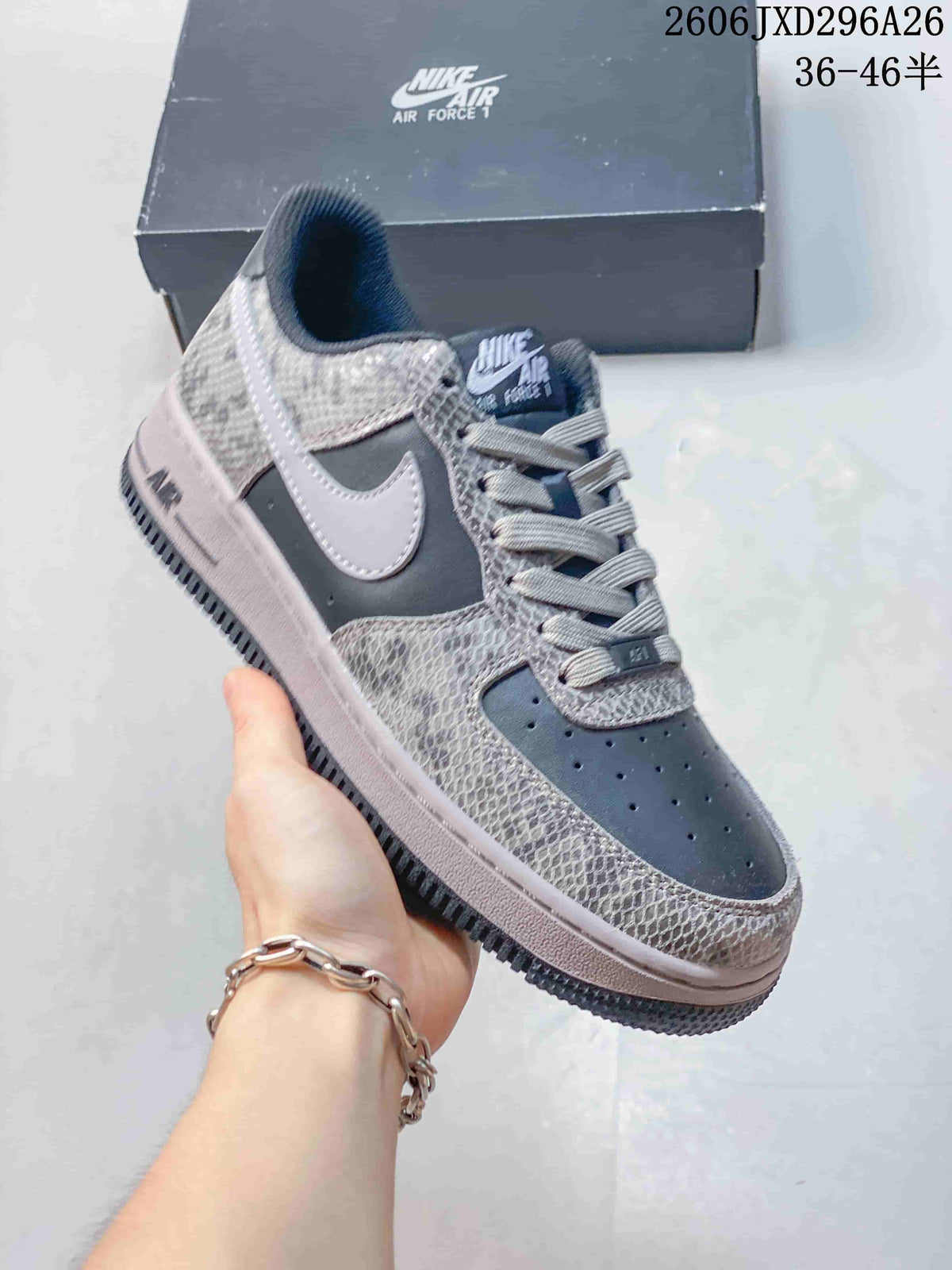 Nike Air Force 1 '07 Low Sneakers in Grey Snakeskin Print