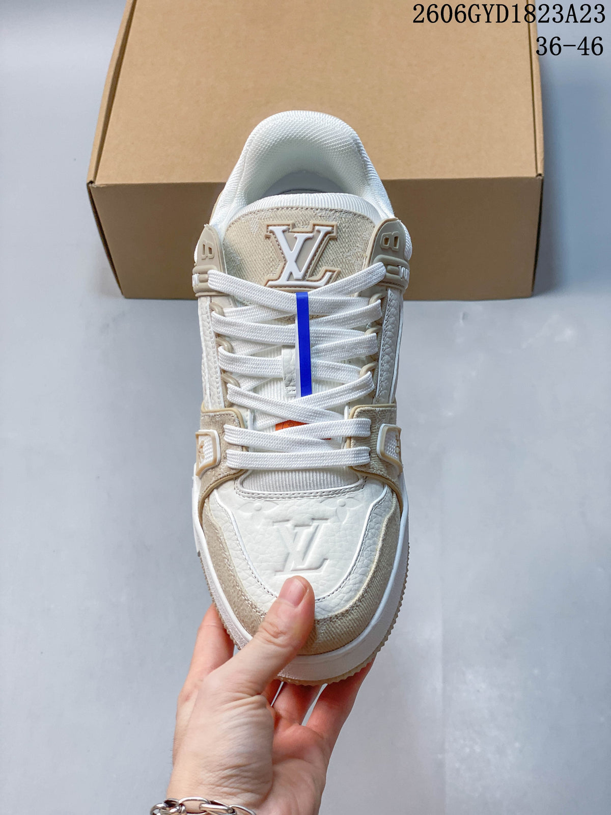 Louis Vuitton Trainer Low-Top Sneakers in White and Beige