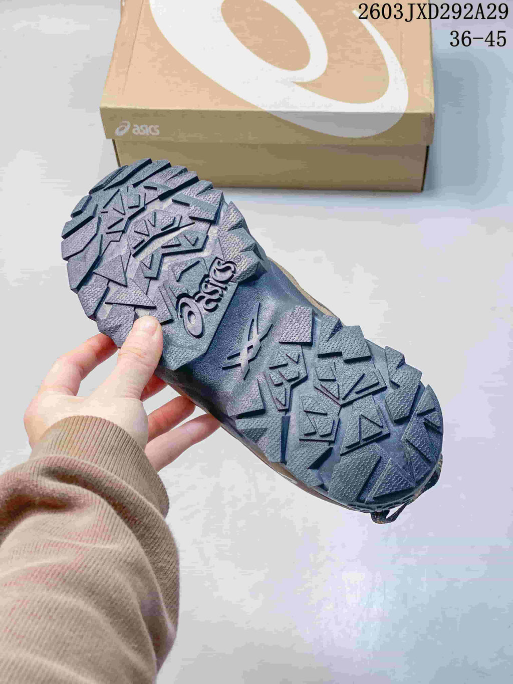 ASICS GEL-Pickax Outdoor Sneakers Tan Grey 1203A983-020