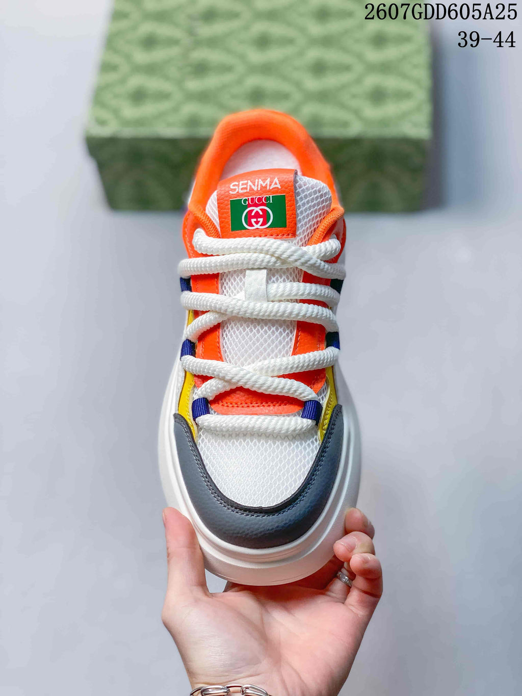 Gucci Senma Color-Block Low-Top Sneakers 722050QEE