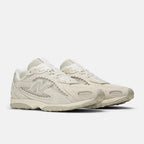 New Balance 204L
