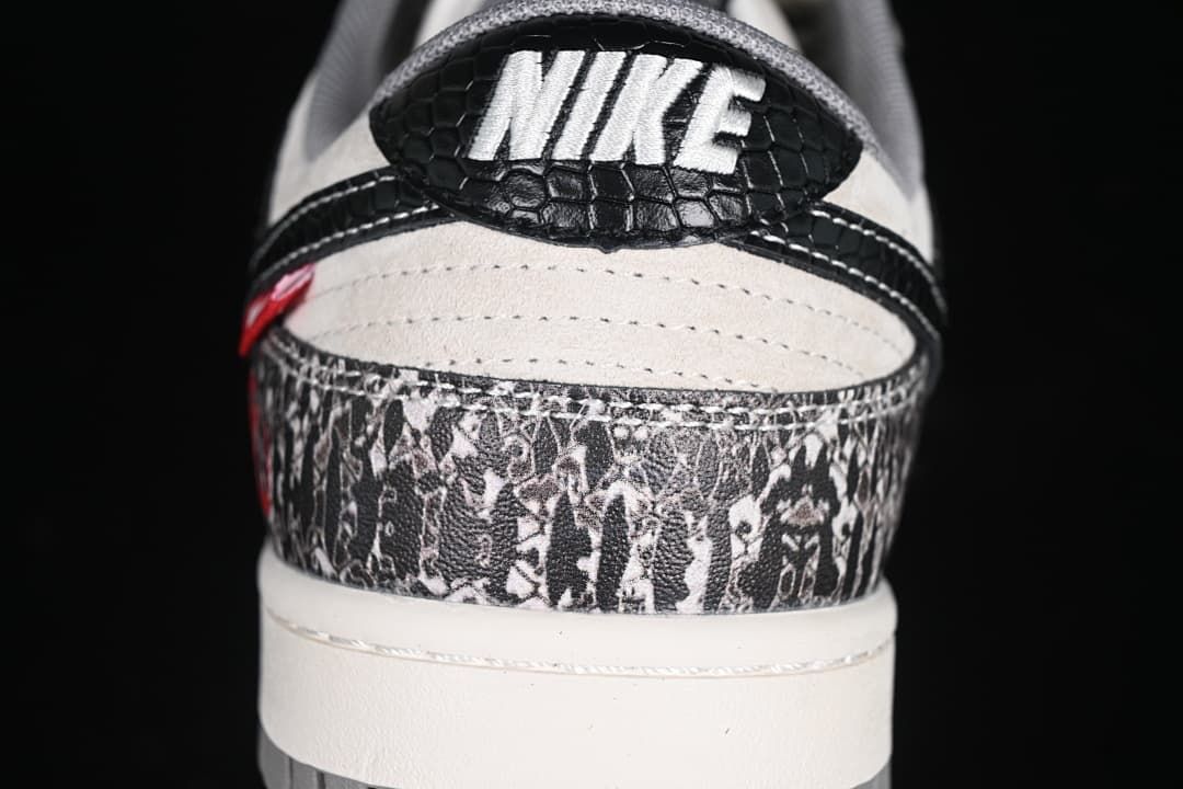 Nike SB Dunk Low Snake Year Black and White YX5066-272